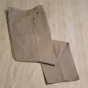 Men's Saddlebred khaki jeans.